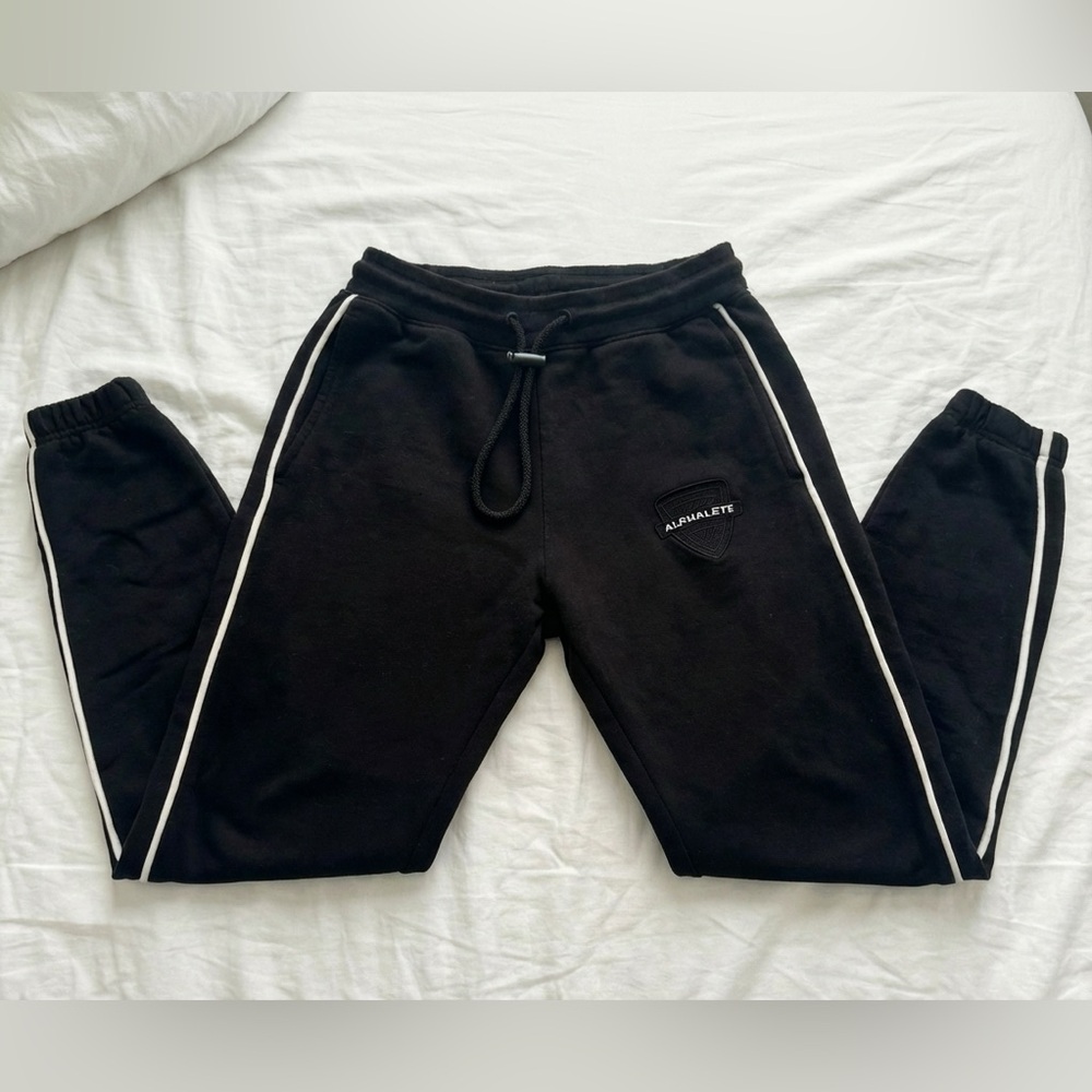 Alphalete Black Sweatpants - Picture 2 of 2